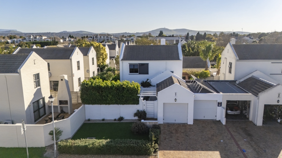 3 Bedroom Property for Sale in Pinehurst Western Cape
